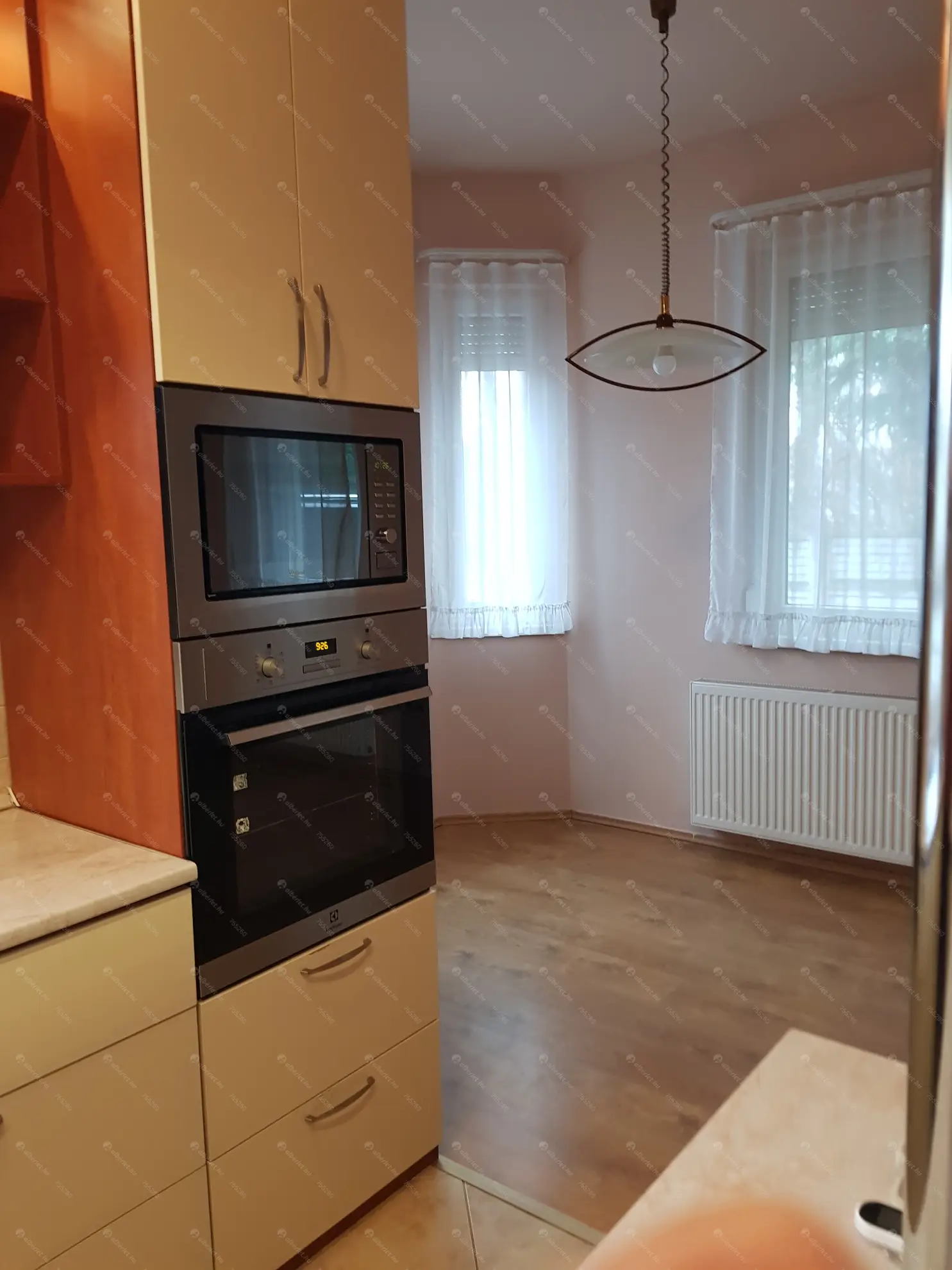 Kiadó albérlet 299000 Ft/hó áron: Budapest, XVIII. kerület  Cziffra György utca. Mérete: 72 nm, 2 szobás | Alberlet.hu - 6577375