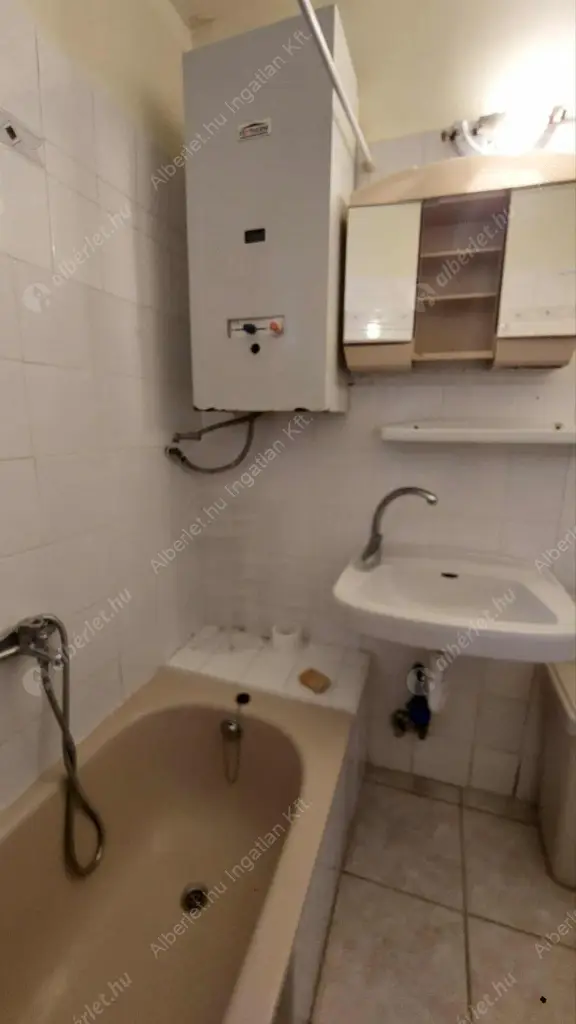 Kiadó albérlet 130000 Ft/hó áron: Budapest, XVIII. kerület  Darányi Ignác utca. Mérete: 30 nm, 1 szobás | Alberlet.hu - 6577006