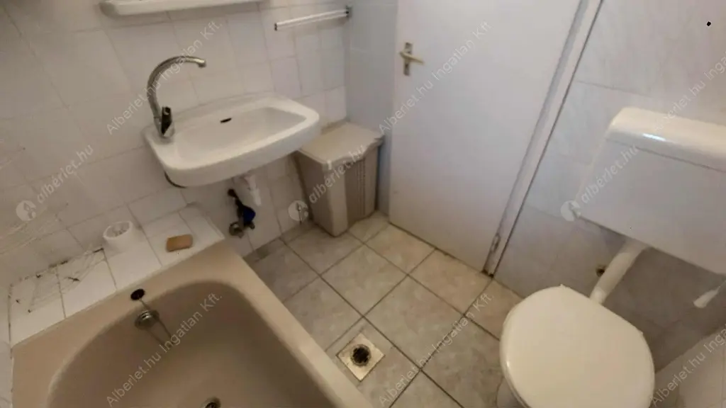 Kiadó albérlet 130000 Ft/hó áron: Budapest, XVIII. kerület  Darányi Ignác utca. Mérete: 30 nm, 1 szobás | Alberlet.hu - 6577007