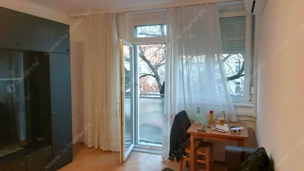 Kiadó albérlet 180000 Ft/hó áron: Budapest, XVIII. kerület  Dolgozó út. Mérete: 51 nm, 1 szobás | Alberlet.hu - 6574935
