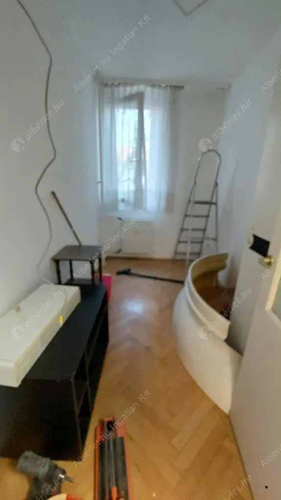 Kiadó albérlet 180000 Ft/hó áron: Budapest, XVIII. kerület  Dolgozó út. Mérete: 51 nm, 1 szobás | Alberlet.hu - 6574944