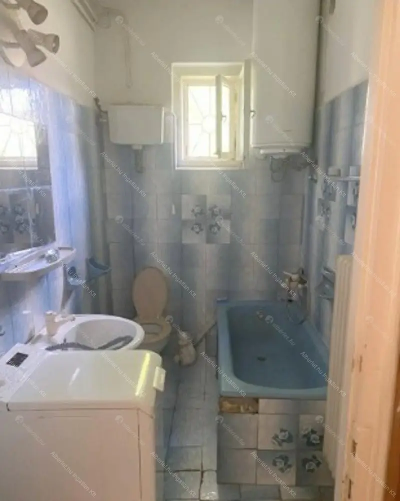 Kiadó albérlet 900000 Ft/hó áron: Budapest, XVIII. kerület  Gyömrői út. Mérete: 150 nm, 6 szobás | Alberlet.hu - 6654476