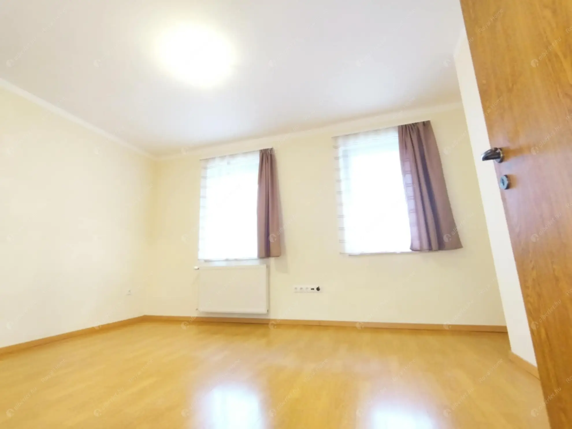 Kiadó albérlet 260000 Ft/hó áron: Budapest, XVIII. kerület  István utca. Mérete: 90 nm, 4 szobás | Alberlet.hu - 6601130