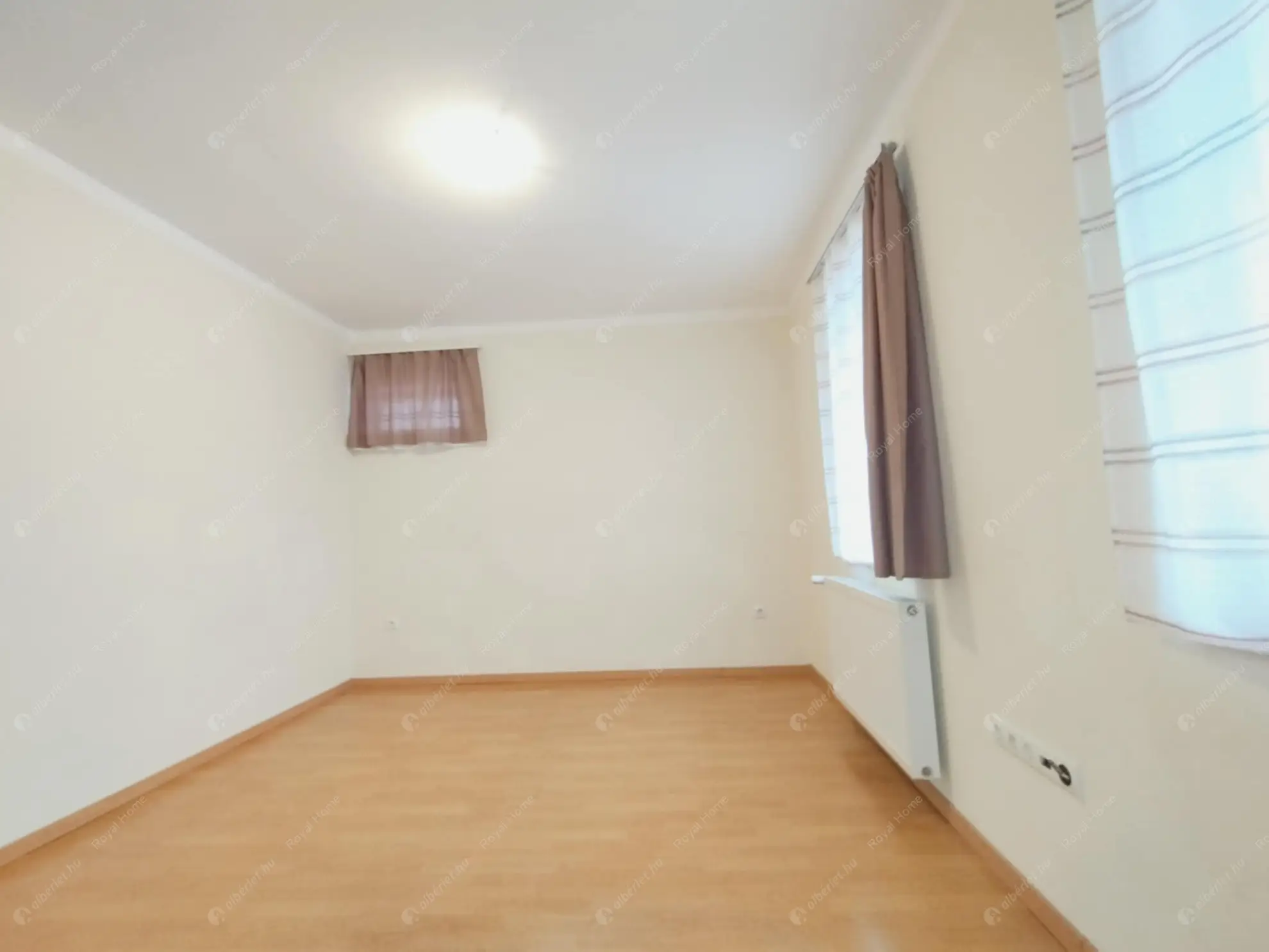 Kiadó albérlet 260000 Ft/hó áron: Budapest, XVIII. kerület  István utca. Mérete: 90 nm, 4 szobás | Alberlet.hu - 6601134