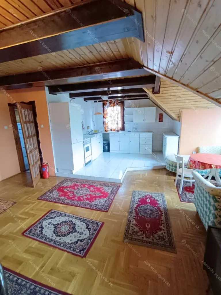 Kiadó albérlet 210000 Ft/hó áron: Budapest, XVIII. kerület  József Attila utca. Mérete: 85 nm, 2 szobás | Alberlet.hu - 6690868