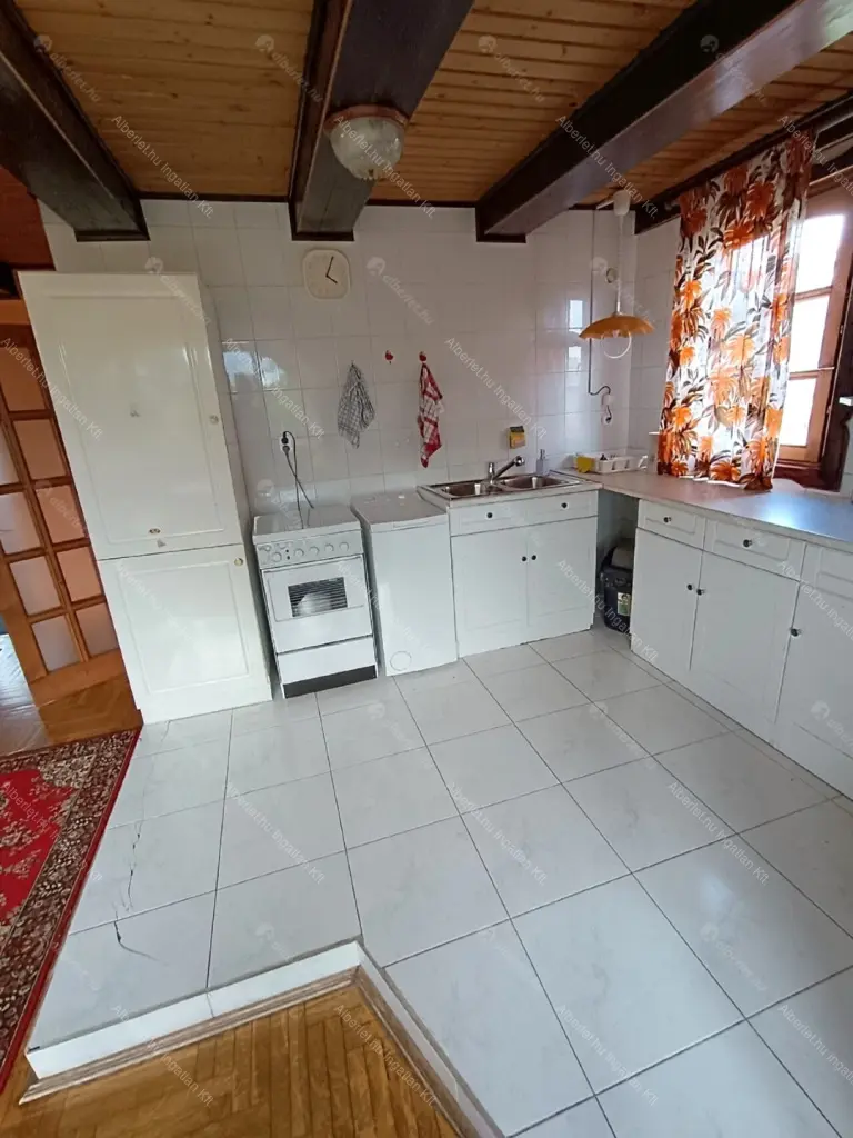 Kiadó albérlet 210000 Ft/hó áron: Budapest, XVIII. kerület  József Attila utca. Mérete: 85 nm, 2 szobás | Alberlet.hu - 6700908