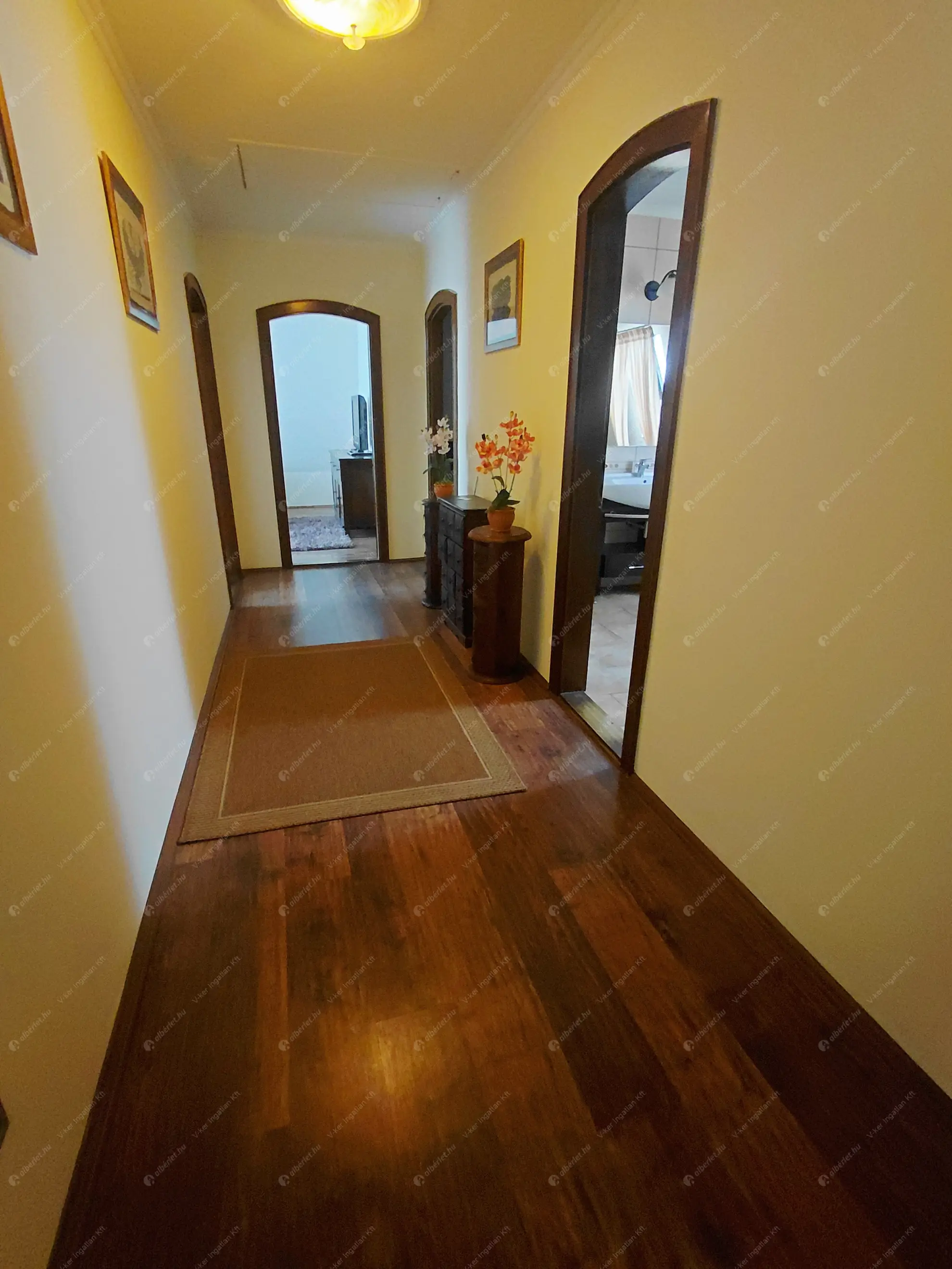 Kiadó albérlet 450000 Ft/hó áron: Budapest, XVIII. kerület  Kerékkötő . Mérete: 300 nm, 5 szobás | Alberlet.hu - 6622884