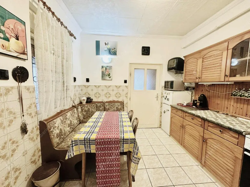 Kiadó albérlet 380000 Ft/hó áron: Budapest, XVIII. kerület  Mikszáth Kálmán utca. Mérete: 86 nm, 2 szobás | Alberlet.hu - 6612662