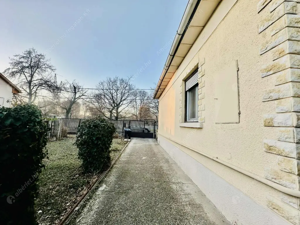 Kiadó albérlet 380000 Ft/hó áron: Budapest, XVIII. kerület  Mikszáth Kálmán utca. Mérete: 86 nm, 2 szobás | Alberlet.hu - 6612676