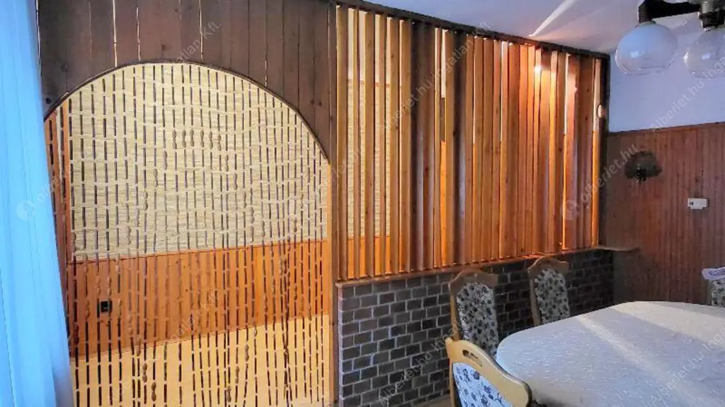 Kiadó albérlet 350000 Ft/hó áron: Budapest, XVIII. kerület  Nemes utca. Mérete: 123 nm, 5 szobás | Alberlet.hu - 6595034