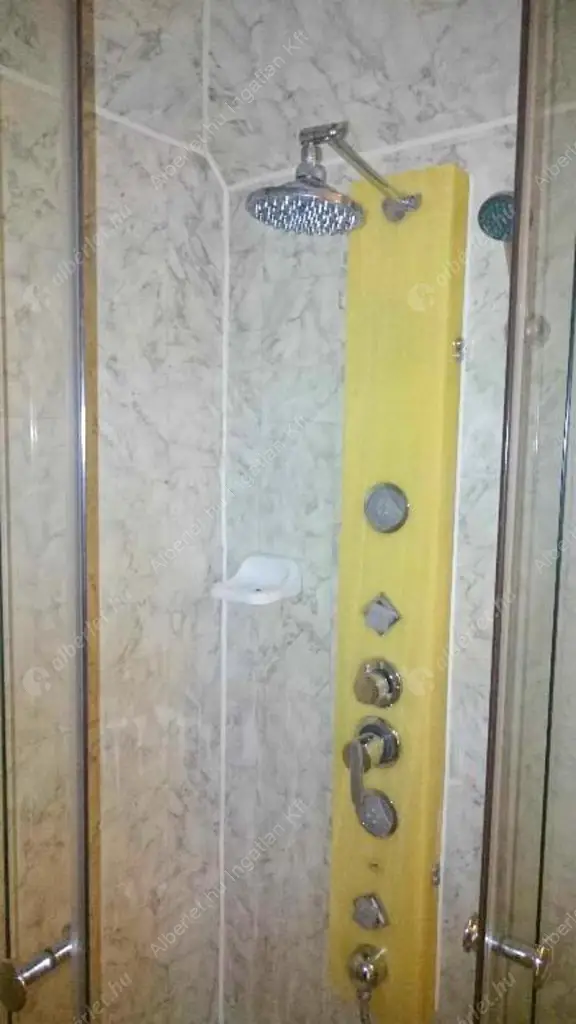 Kiadó albérlet 350000 Ft/hó áron: Budapest, XVIII. kerület  Nemes utca. Mérete: 123 nm, 5 szobás | Alberlet.hu - 6595046