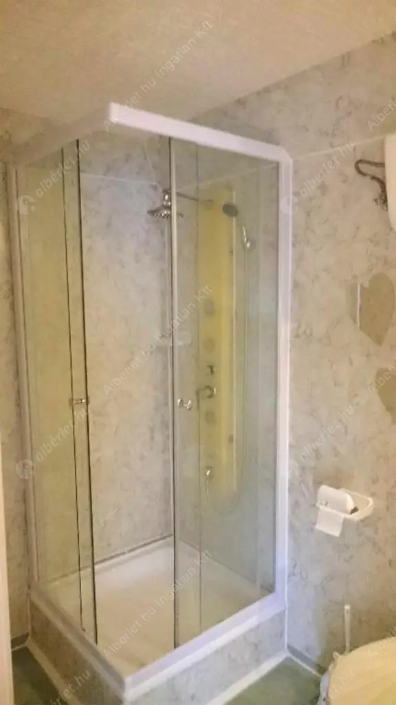 Kiadó albérlet 350000 Ft/hó áron: Budapest, XVIII. kerület  Nemes utca. Mérete: 123 nm, 5 szobás | Alberlet.hu - 6595047