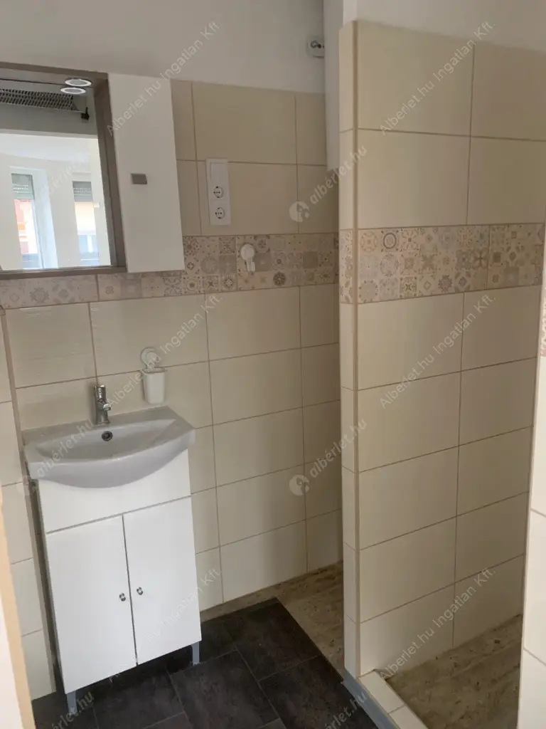 Kiadó albérlet 210000 Ft/hó áron: Budapest, XVIII. kerület  Nyíregyháza utca. Mérete: 42 nm, 1 szobás | Alberlet.hu - 6617531