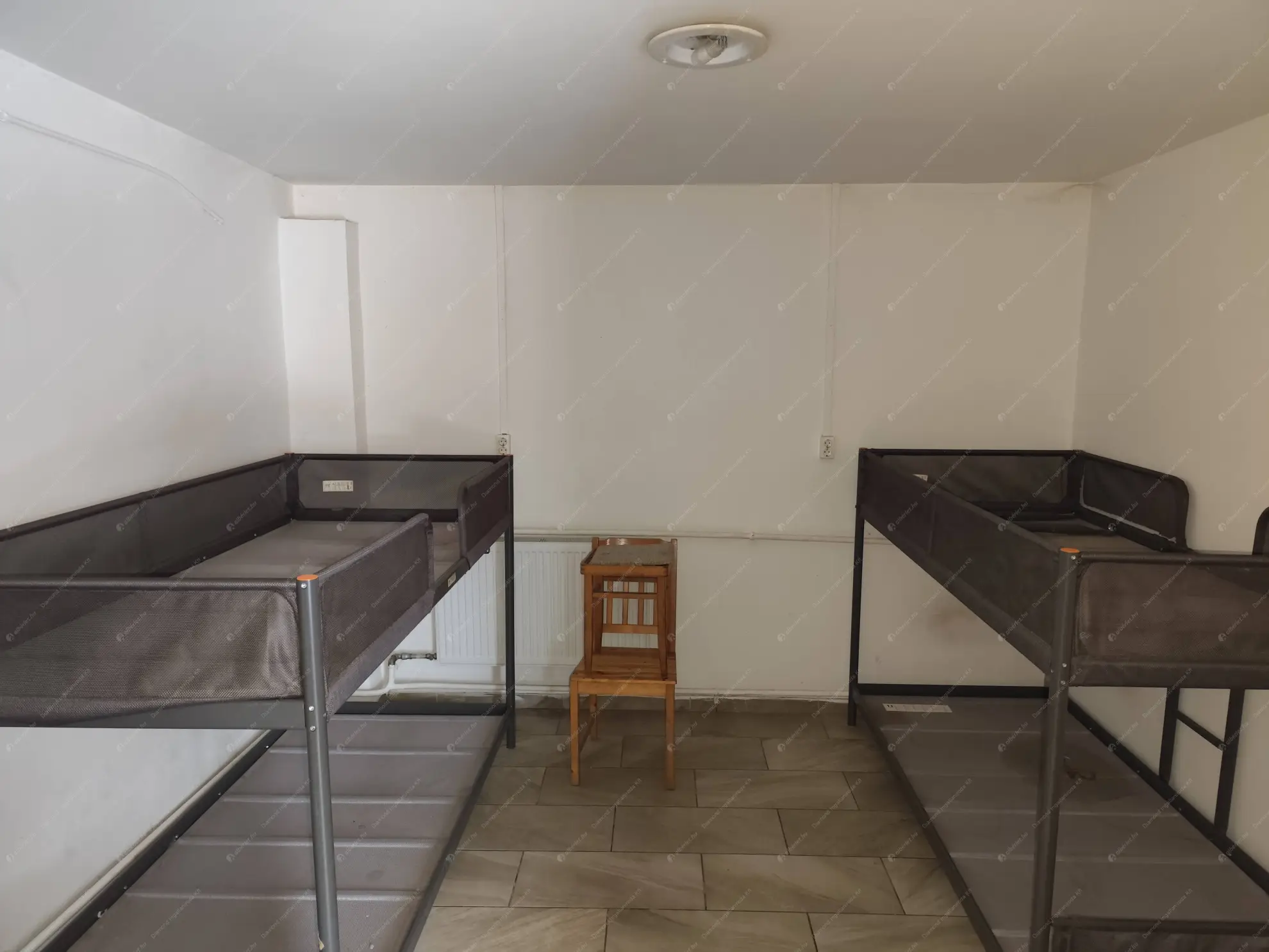 Kiadó albérlet 800000 Ft/hó áron: Budapest, XVIII. kerület  Õrs utca. Mérete: 150 nm, 6 szobás | Alberlet.hu - 6612619