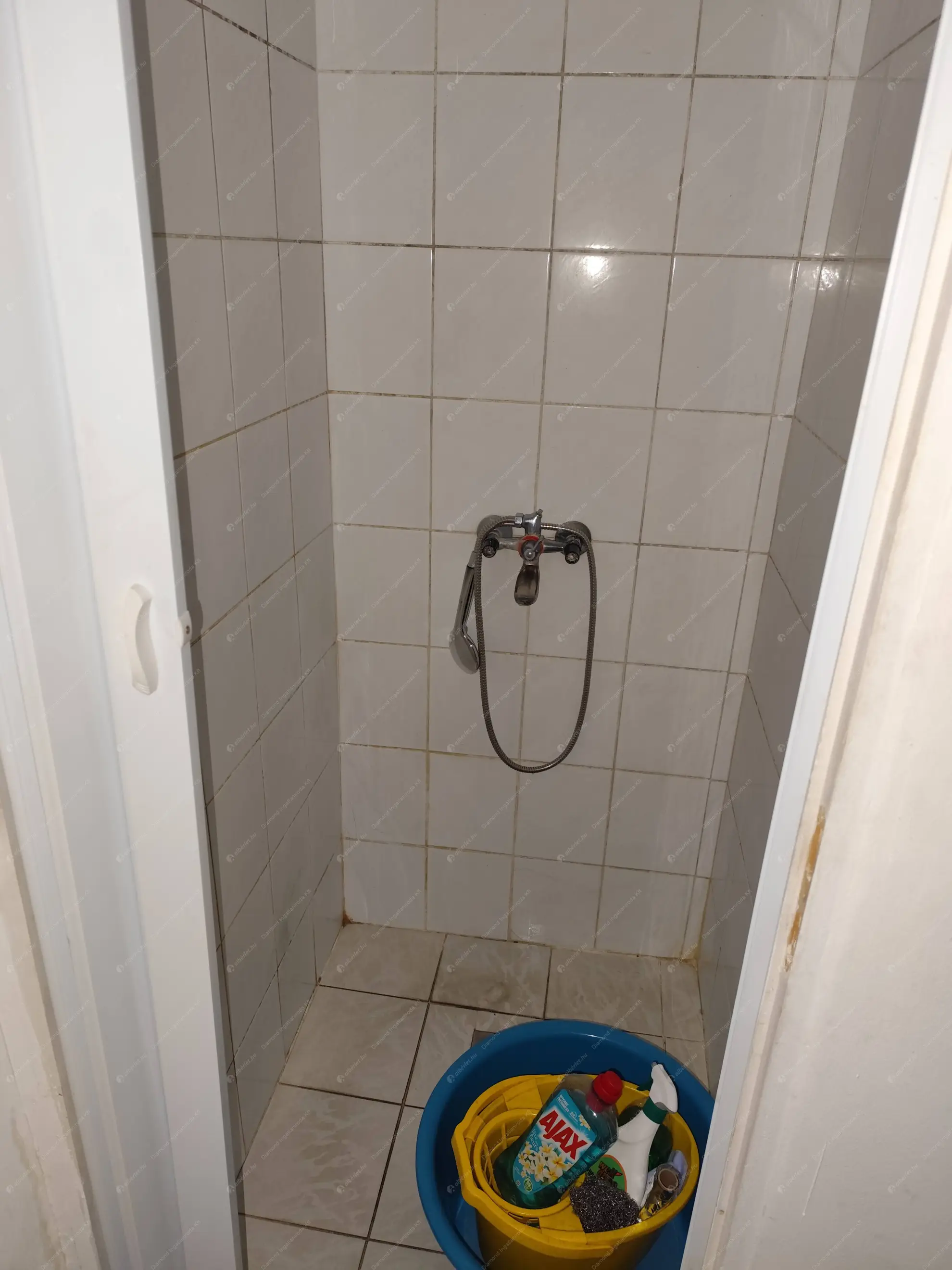 Kiadó albérlet 800000 Ft/hó áron: Budapest, XVIII. kerület  Õrs utca. Mérete: 150 nm, 6 szobás | Alberlet.hu - 6612623