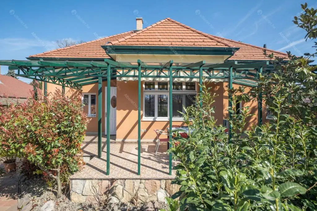 Kiadó albérlet 790000 Ft/hó áron: Budapest, XVIII. kerület  Székelyudvarhely utca. Mérete: 147 nm, 5 szobás | Alberlet.hu - 6662005