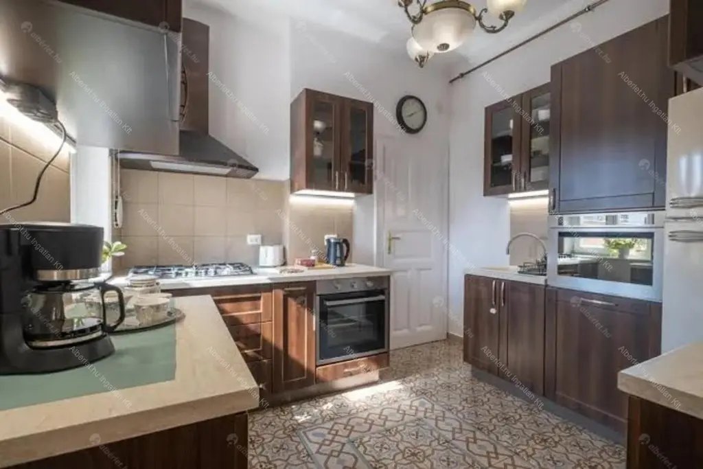 Kiadó albérlet 790000 Ft/hó áron: Budapest, XVIII. kerület  Székelyudvarhely utca. Mérete: 147 nm, 5 szobás | Alberlet.hu - 6662007