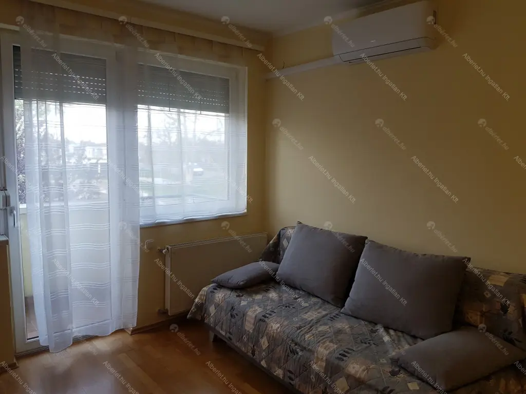 Kiadó albérlet 240000 Ft/hó áron: Budapest, XVIII. kerület  Szent Lőrinc sétány. Mérete: 49 nm, 2 szobás | Alberlet.hu - 6697583