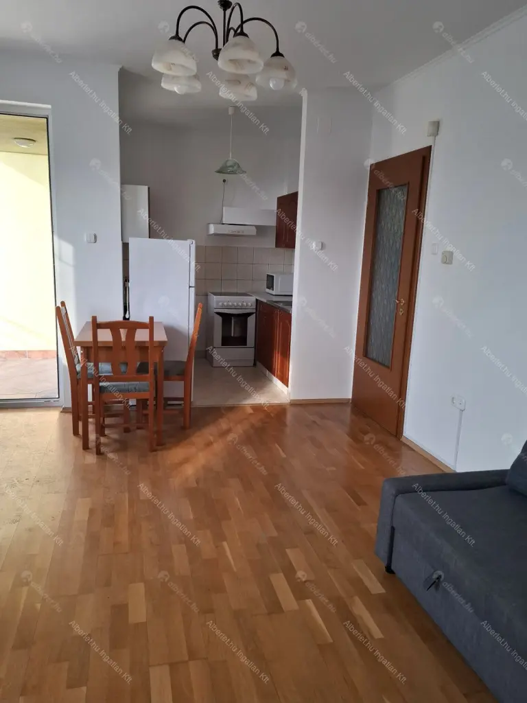 Kiadó albérlet 230000 Ft/hó áron: Budapest, XVIII. kerület  Szent Lőrinc sétány. Mérete: 51 nm, 2 szobás | Alberlet.hu - 6705364