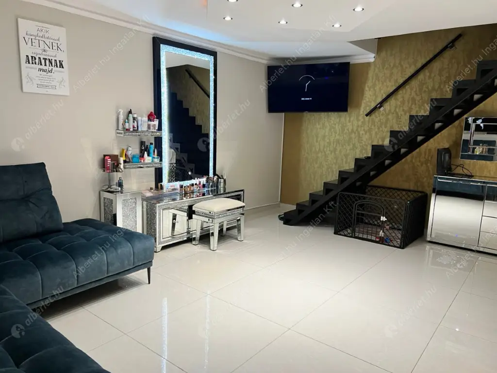 Kiadó albérlet 380000 Ft/hó áron: Budapest, XVIII. kerület  Üllői  út . Mérete: 80 nm, 3 szobás | Alberlet.hu - 6595289