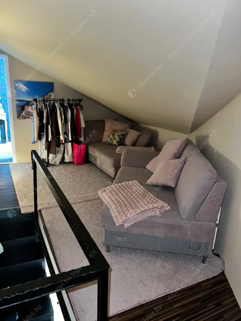 Kiadó albérlet 380000 Ft/hó áron: Budapest, XVIII. kerület  Üllői  út . Mérete: 80 nm, 3 szobás | Alberlet.hu - 6595301