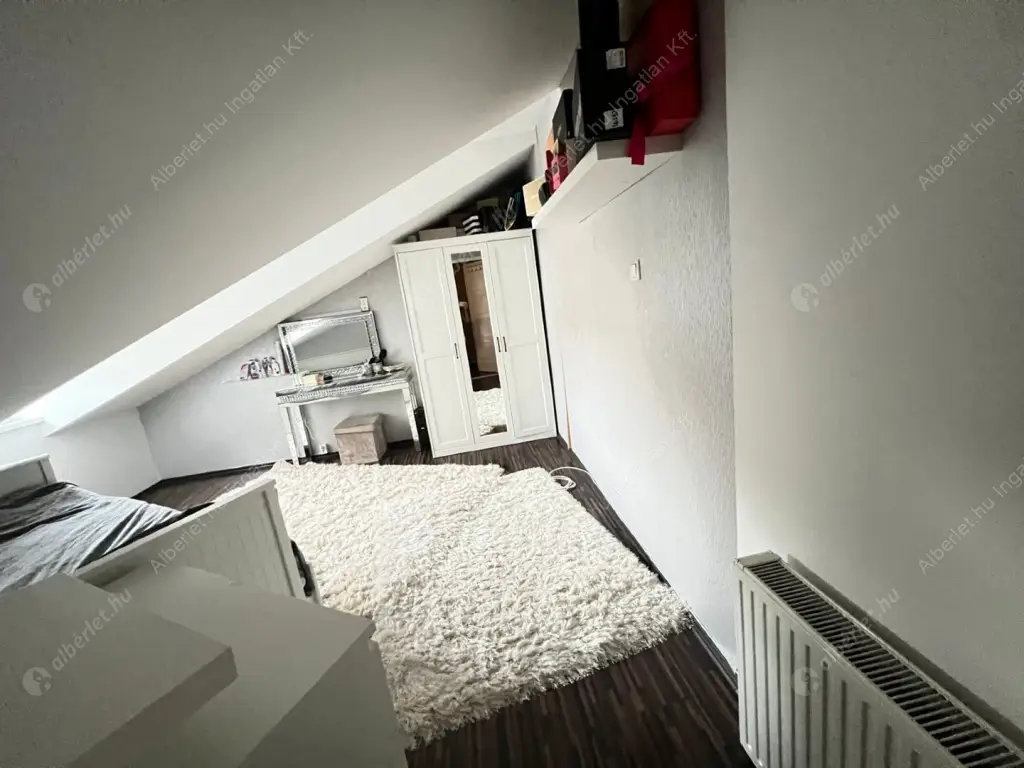 Kiadó albérlet 380000 Ft/hó áron: Budapest, XVIII. kerület  Üllői  út . Mérete: 80 nm, 3 szobás | Alberlet.hu - 6595307