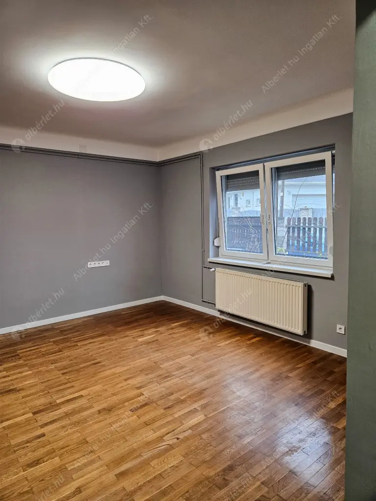 Kiadó albérlet 260000 Ft/hó áron: Budapest, XVIII. kerület  Zsolt utca. Mérete: 50 nm, 1 szobás | Alberlet.hu - 6628437