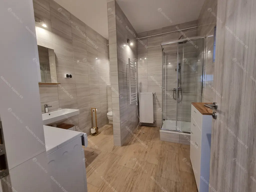 Kiadó albérlet 260000 Ft/hó áron: Budapest, XVIII. kerület  Zsolt utca. Mérete: 50 nm, 1 szobás | Alberlet.hu - 6682745