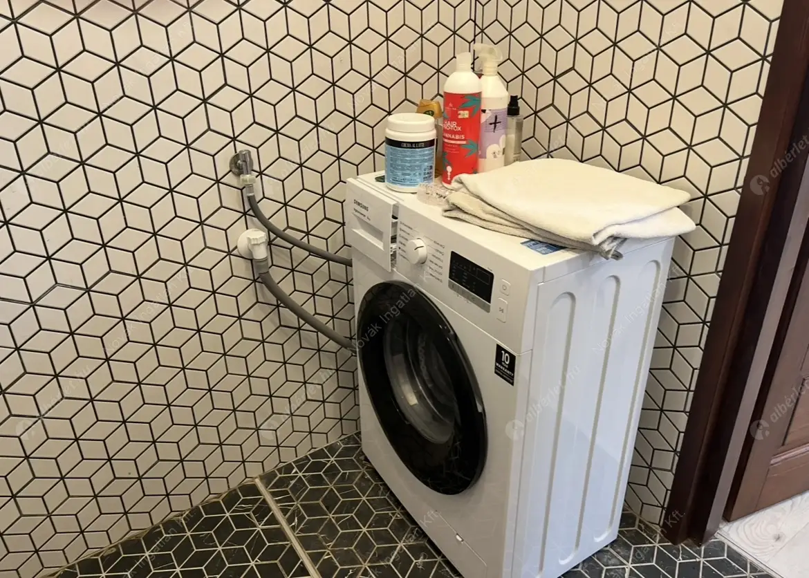 Kiadó albérlet 180000 Ft/hó áron: Budapest, XX. kerület  Szent Imre herceg utca. Mérete: 35 nm, 1 szobás | Alberlet.hu - 6572044