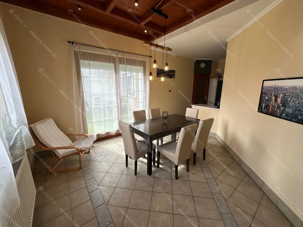 Kiadó albérlet 595000 Ft/hó áron: Budapest, XX. kerület  Üveges utca. Mérete: 140 nm, 3 szobás | Alberlet.hu - 6692165