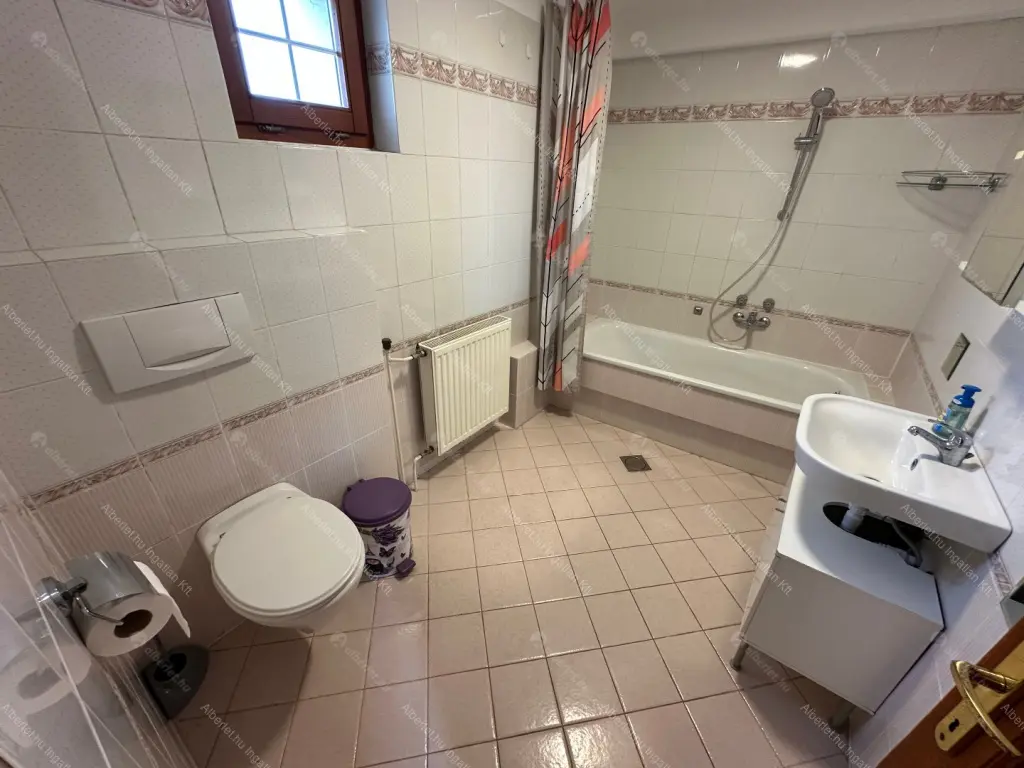 Kiadó albérlet 595000 Ft/hó áron: Budapest, XX. kerület  Üveges utca. Mérete: 140 nm, 3 szobás | Alberlet.hu - 6692177