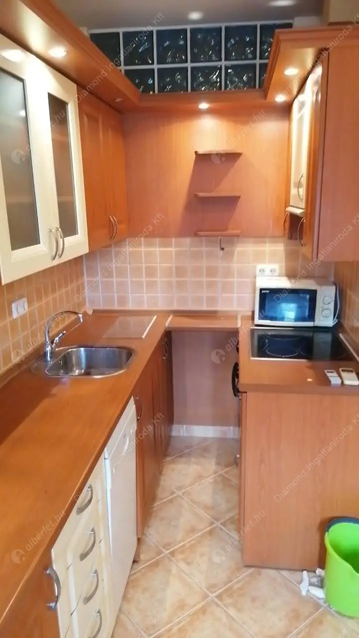 Kiadó albérlet 240000 Ft/hó áron: Budapest, XX. kerület  Vörösmarty utca. Mérete: 42 nm, 2 szobás | Alberlet.hu - 6594085