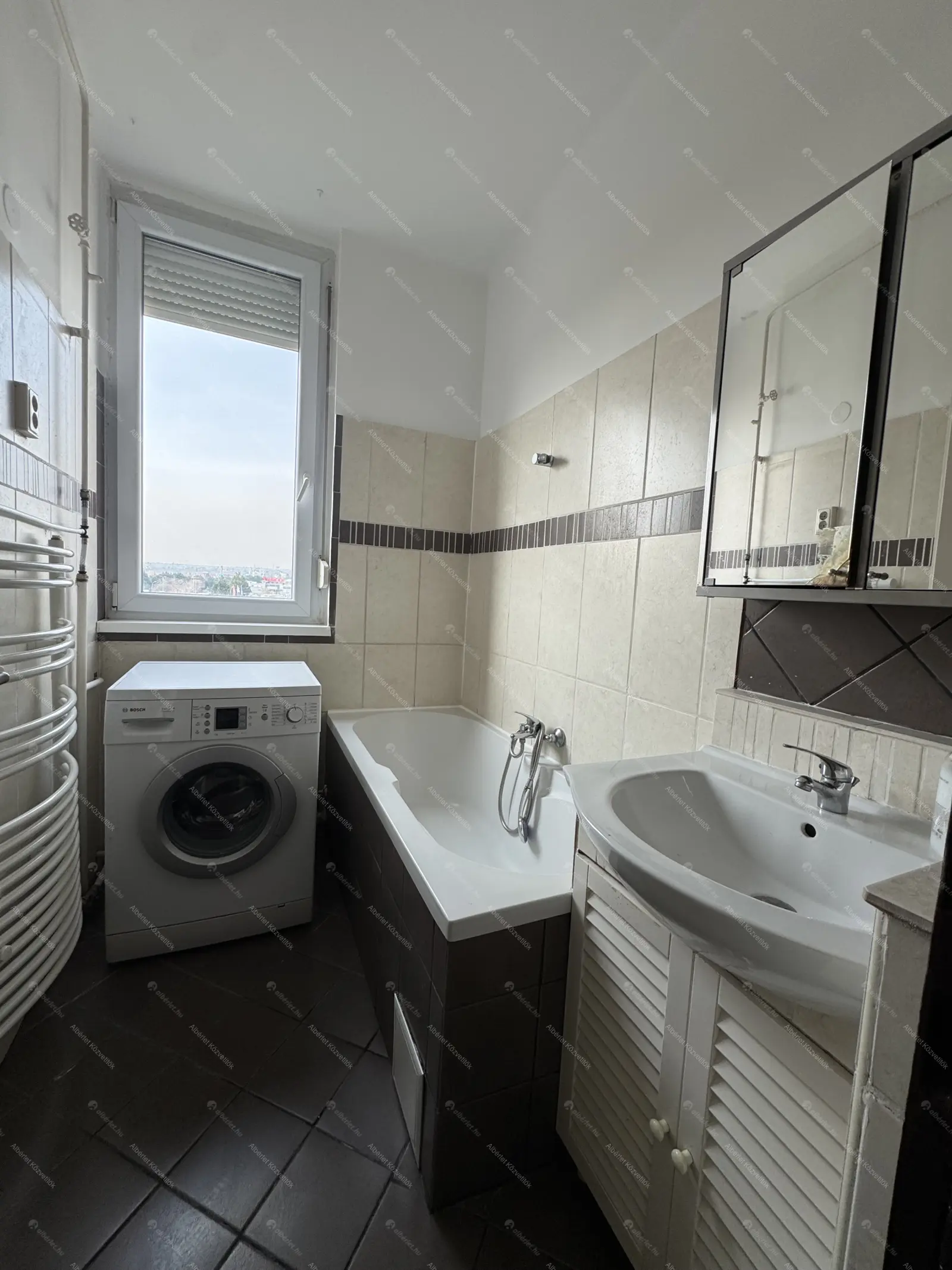 Kiadó albérlet 170000 Ft/hó áron: Budapest, XXI. kerület  Akácfa utca. Mérete: 56 nm, 2 szobás | Alberlet.hu - 6665832