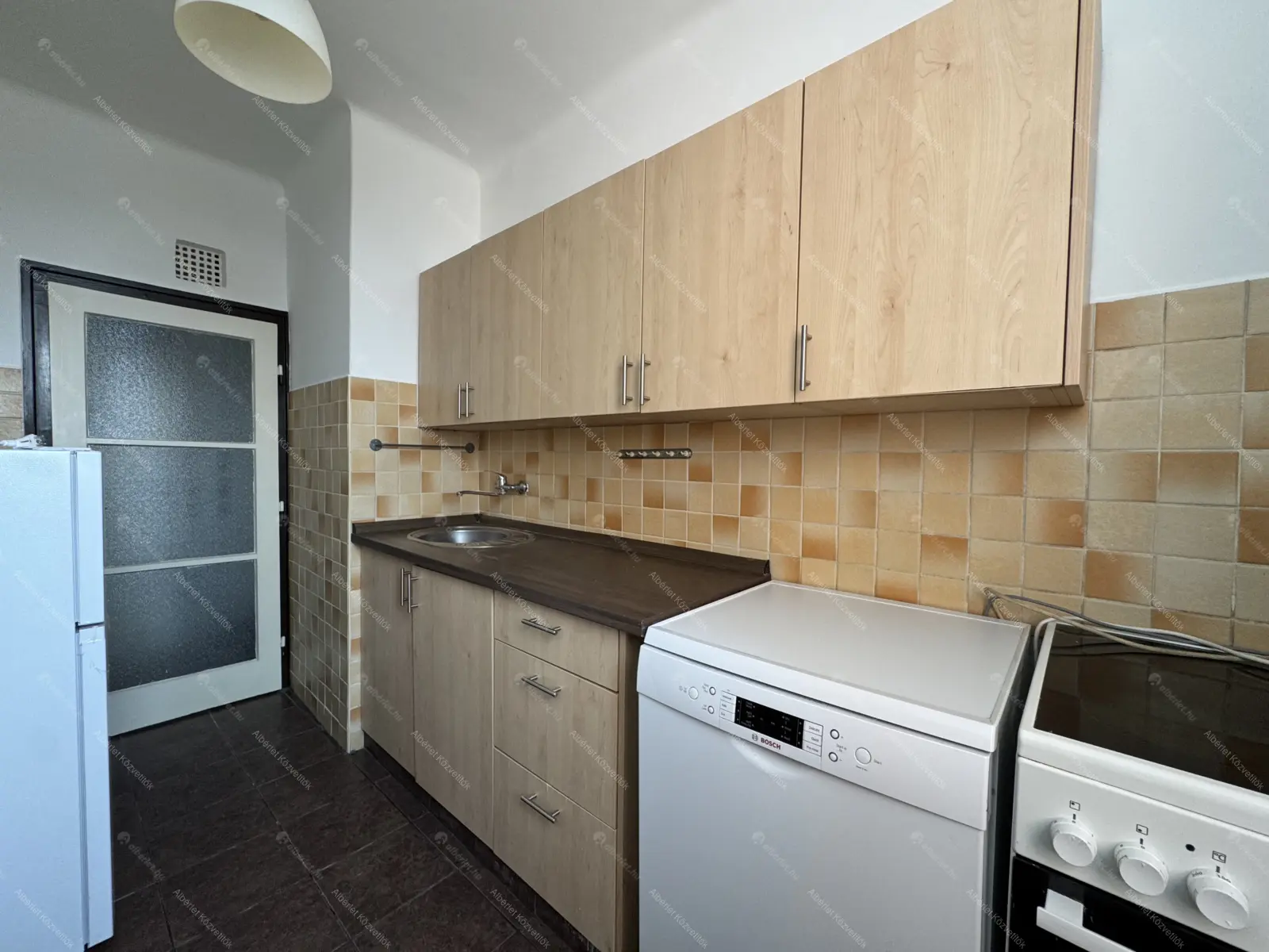 Kiadó albérlet 170000 Ft/hó áron: Budapest, XXI. kerület  Akácfa utca. Mérete: 56 nm, 2 szobás | Alberlet.hu - 6665838