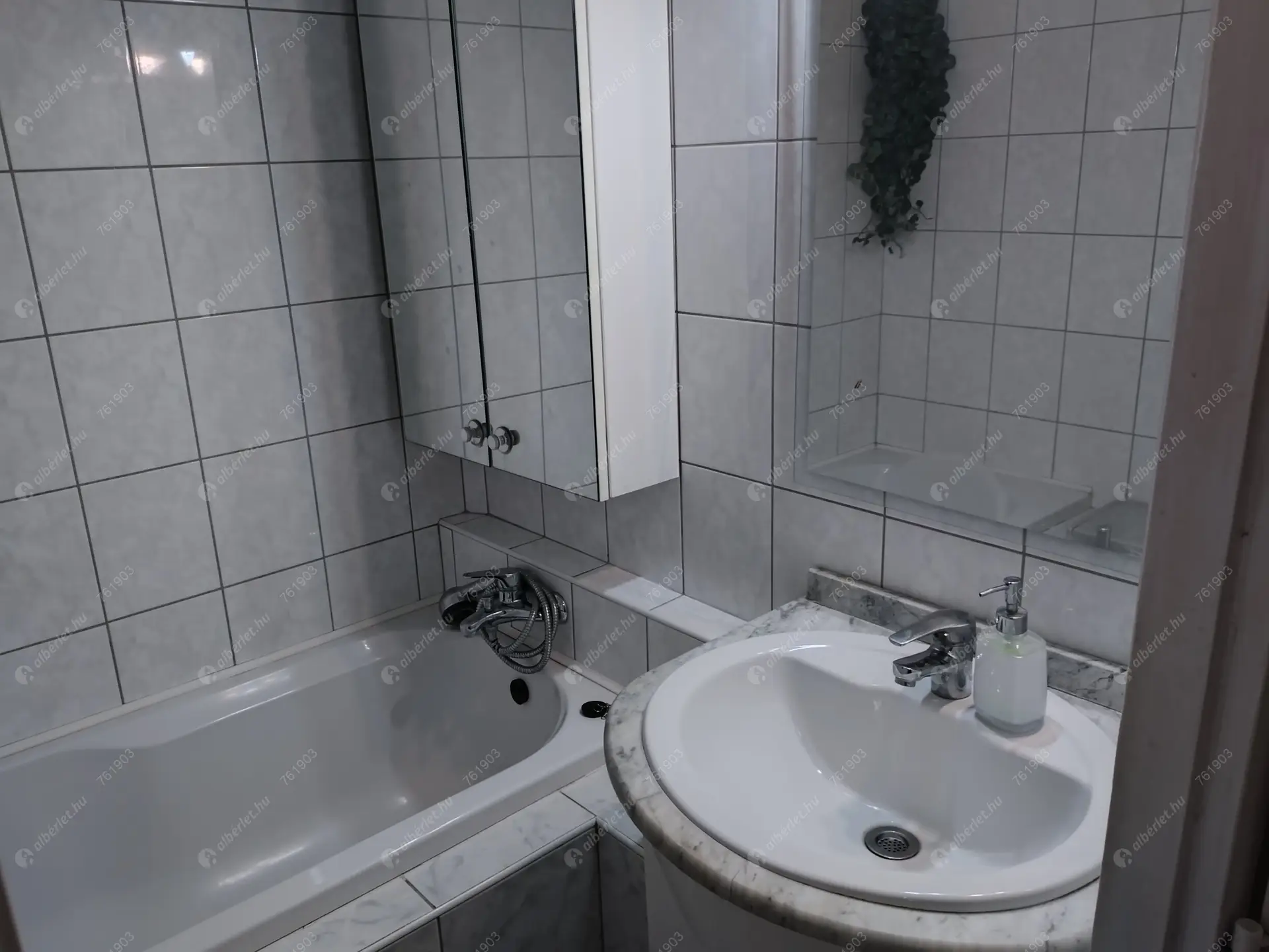 Kiadó albérlet 245000 Ft/hó áron: Budapest, XXI. kerület  Dunadűlő út. Mérete: 60 nm, 2 szobás | Alberlet.hu - 6455215