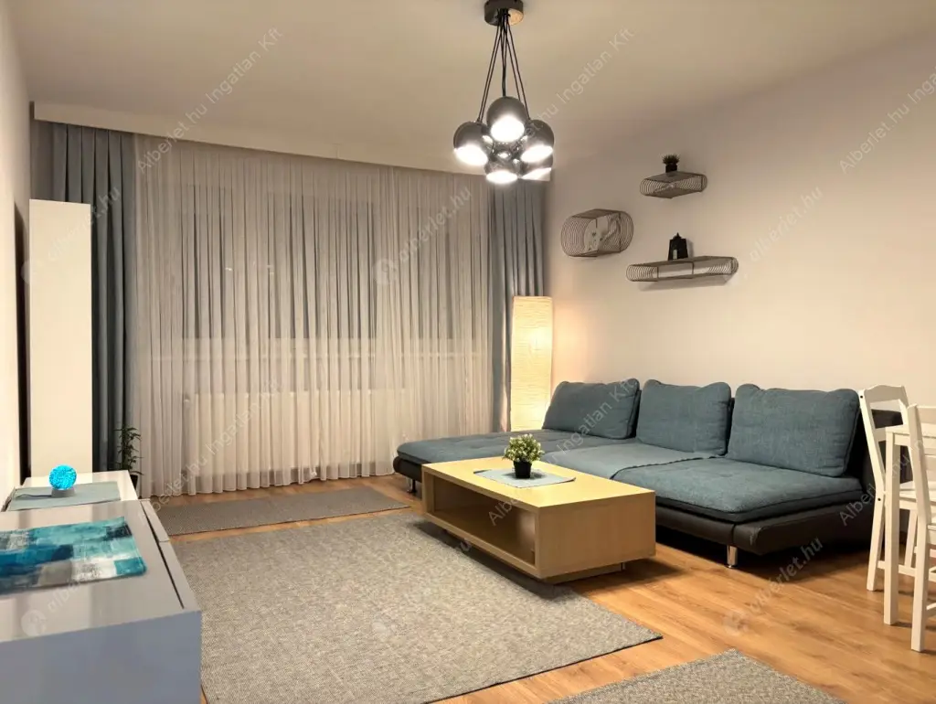 Kiadó albérlet 280000 Ft/hó áron: Budapest, XXI. kerület  II. Rákóczi Ferenc  út út. Mérete: 56 nm, 3 szobás | Alberlet.hu - 6589885