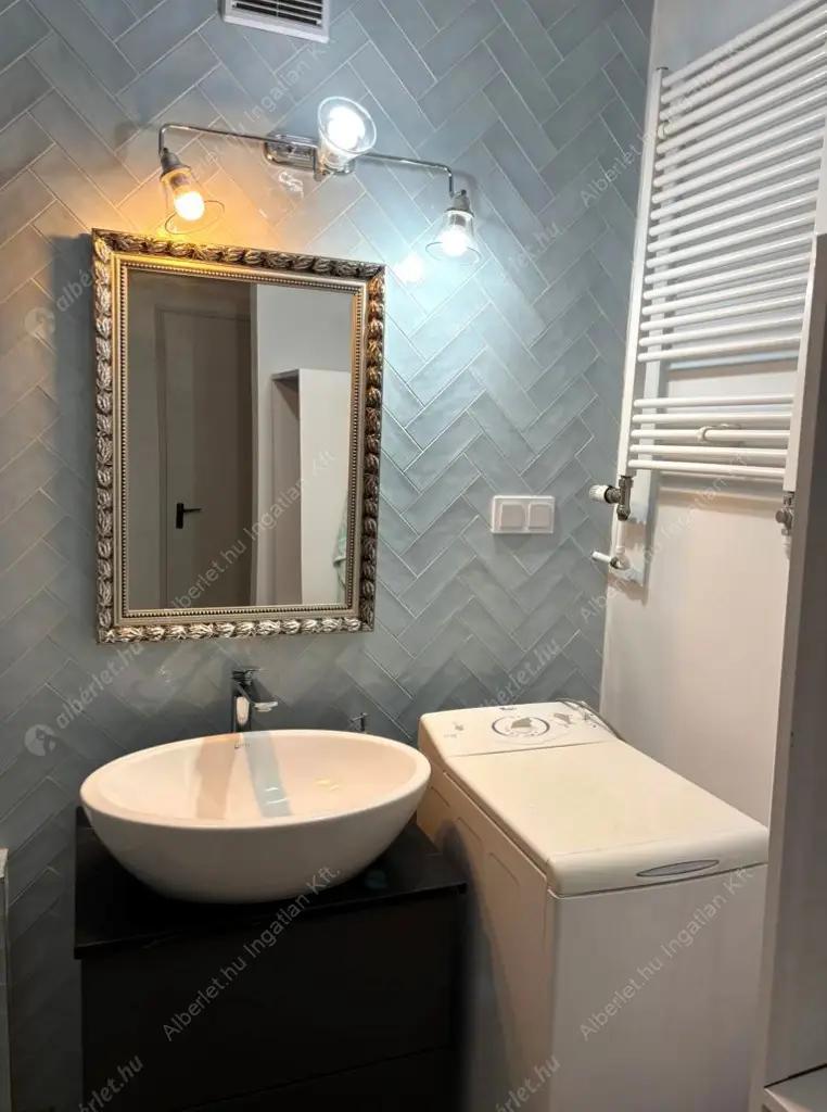 Kiadó albérlet 280000 Ft/hó áron: Budapest, XXI. kerület  II. Rákóczi Ferenc  út út. Mérete: 56 nm, 3 szobás | Alberlet.hu - 6589894