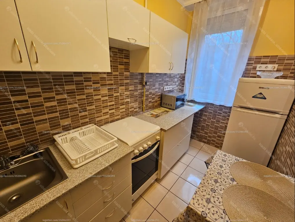 Kiadó albérlet 180000 Ft/hó áron: Budapest, XXI. kerület  Katona József utca. Mérete: 45 nm, 2 szobás | Alberlet.hu - 6640335