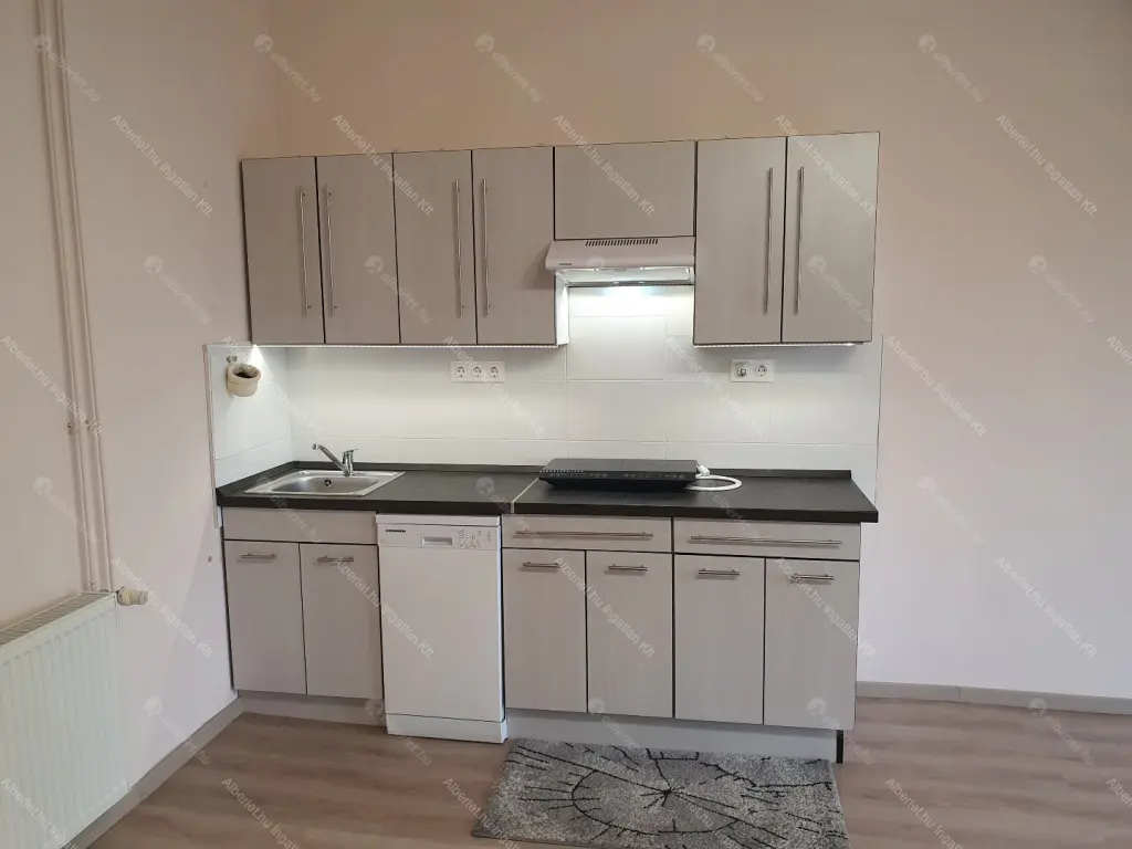 Kiadó albérlet 180000 Ft/hó áron: Budapest, XXI. kerület  Kossuth Lajos utca. Mérete: 36 nm, 1 szobás | Alberlet.hu - 6654253