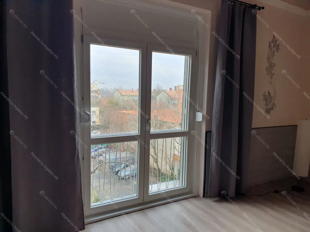 Kiadó albérlet 180000 Ft/hó áron: Budapest, XXI. kerület  Kossuth Lajos utca. Mérete: 36 nm, 1 szobás | Alberlet.hu - 6654257