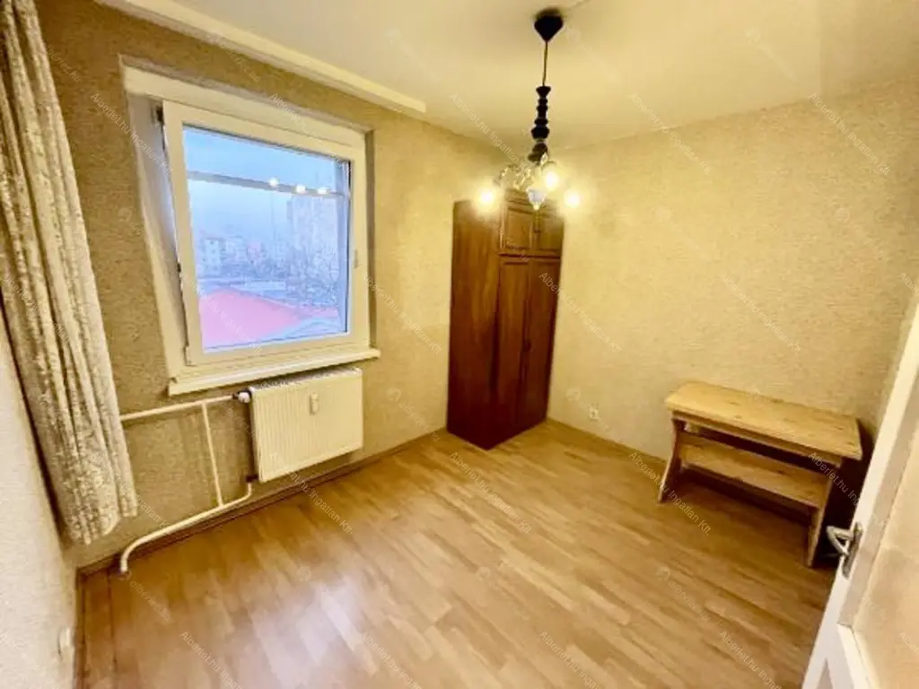 Kiadó albérlet 190000 Ft/hó áron: Budapest, XXI. kerület  Kossuth Lajos utca. Mérete: 53 nm, 2 szobás | Alberlet.hu - 6698540