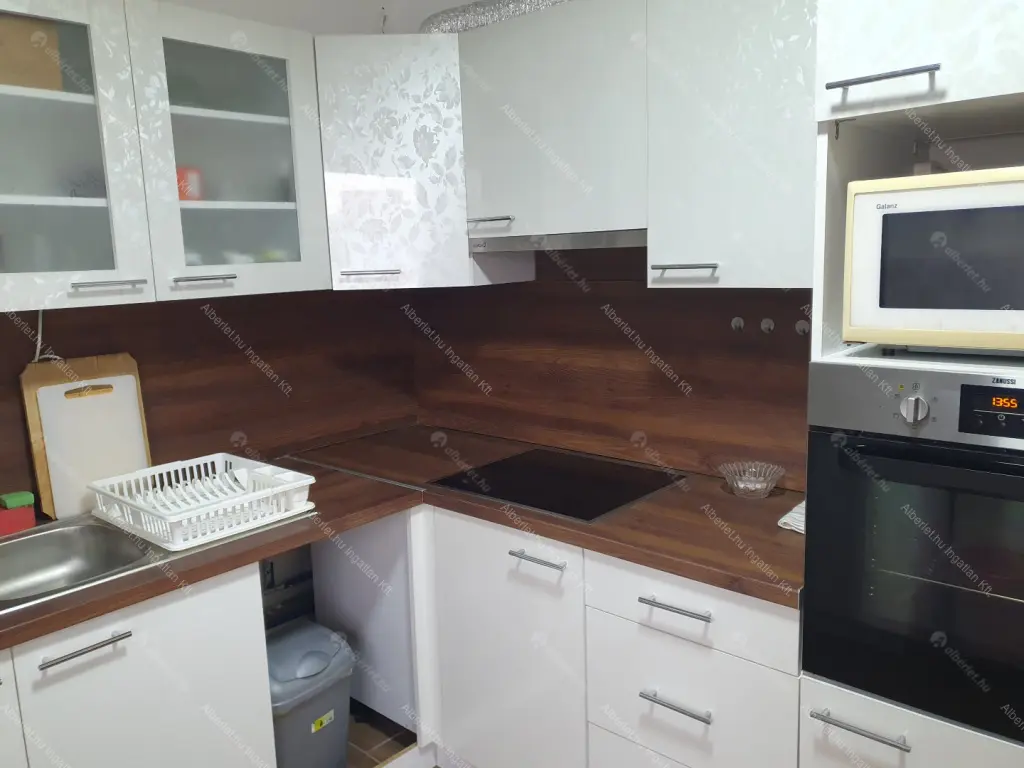 Kiadó albérlet 320000 Ft/hó áron: Budapest, XXI. kerület  Kossuth Lajos utca. Mérete: 75 nm, 3 szobás | Alberlet.hu - 6657078