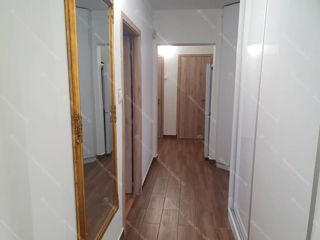 Kiadó albérlet 320000 Ft/hó áron: Budapest, XXI. kerület  Kossuth Lajos utca. Mérete: 75 nm, 3 szobás | Alberlet.hu - 6657097