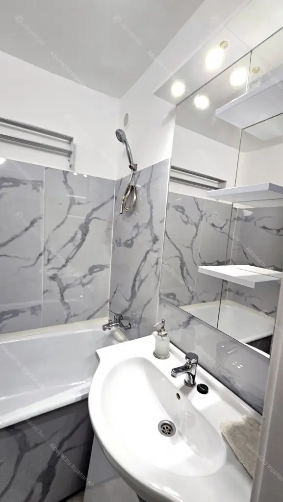 Kiadó albérlet 200000 Ft/hó áron: Budapest, XXI. kerület  Krizantém utca . Mérete: 55 nm, 2 szobás | Alberlet.hu - 6692371