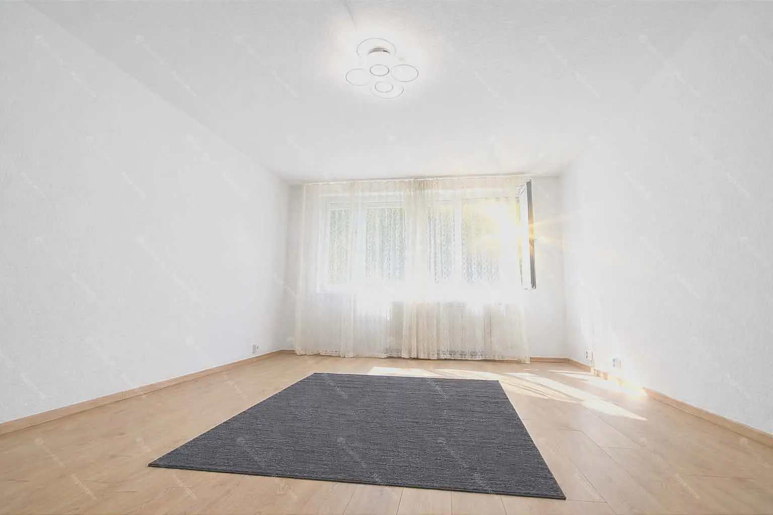 Kiadó albérlet 199000 Ft/hó áron: Budapest, XXI. kerület  Krizantén utca. Mérete: 55 nm, 2 szobás | Alberlet.hu - 6693772