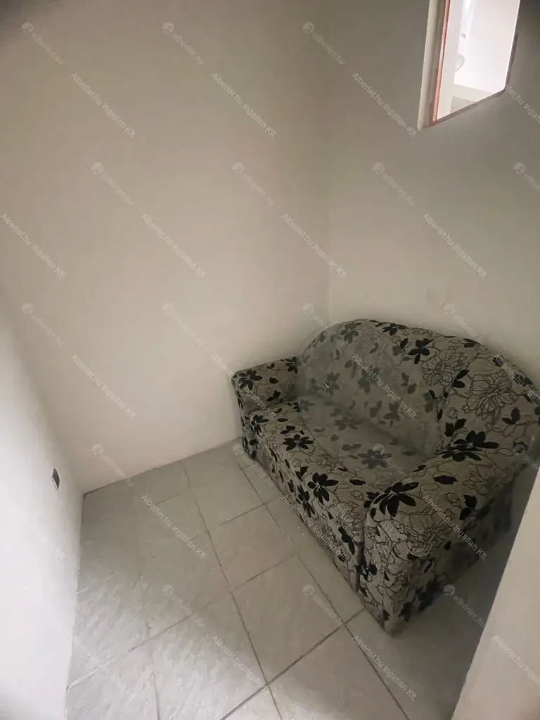 Kiadó albérlet 180000 Ft/hó áron: Budapest, XXI. kerület  Posztógyár köz . Mérete: 42 nm, 1 szobás | Alberlet.hu - 6643311