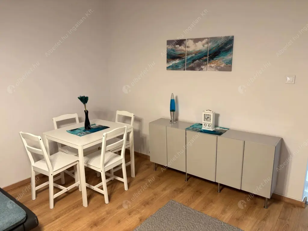 Kiadó albérlet 280000 Ft/hó áron: Budapest, XXI. kerület  Rákóczi Ferenc (II.) út. Mérete: 56 nm, 3 szobás | Alberlet.hu - 6589792