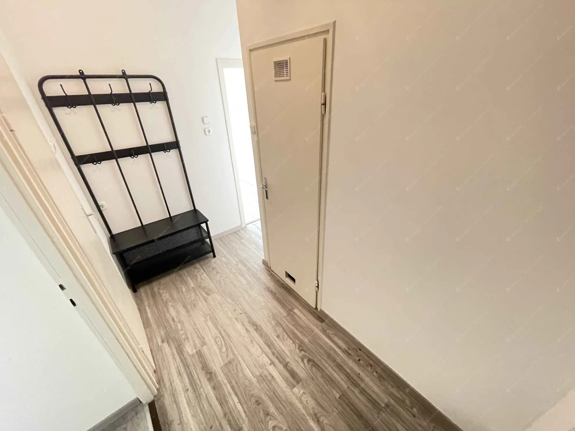 Kiadó albérlet 170000 Ft/hó áron: Budapest, XXI. kerület  Szent István út. Mérete: 40 nm, 2 szobás | Alberlet.hu - 6547400