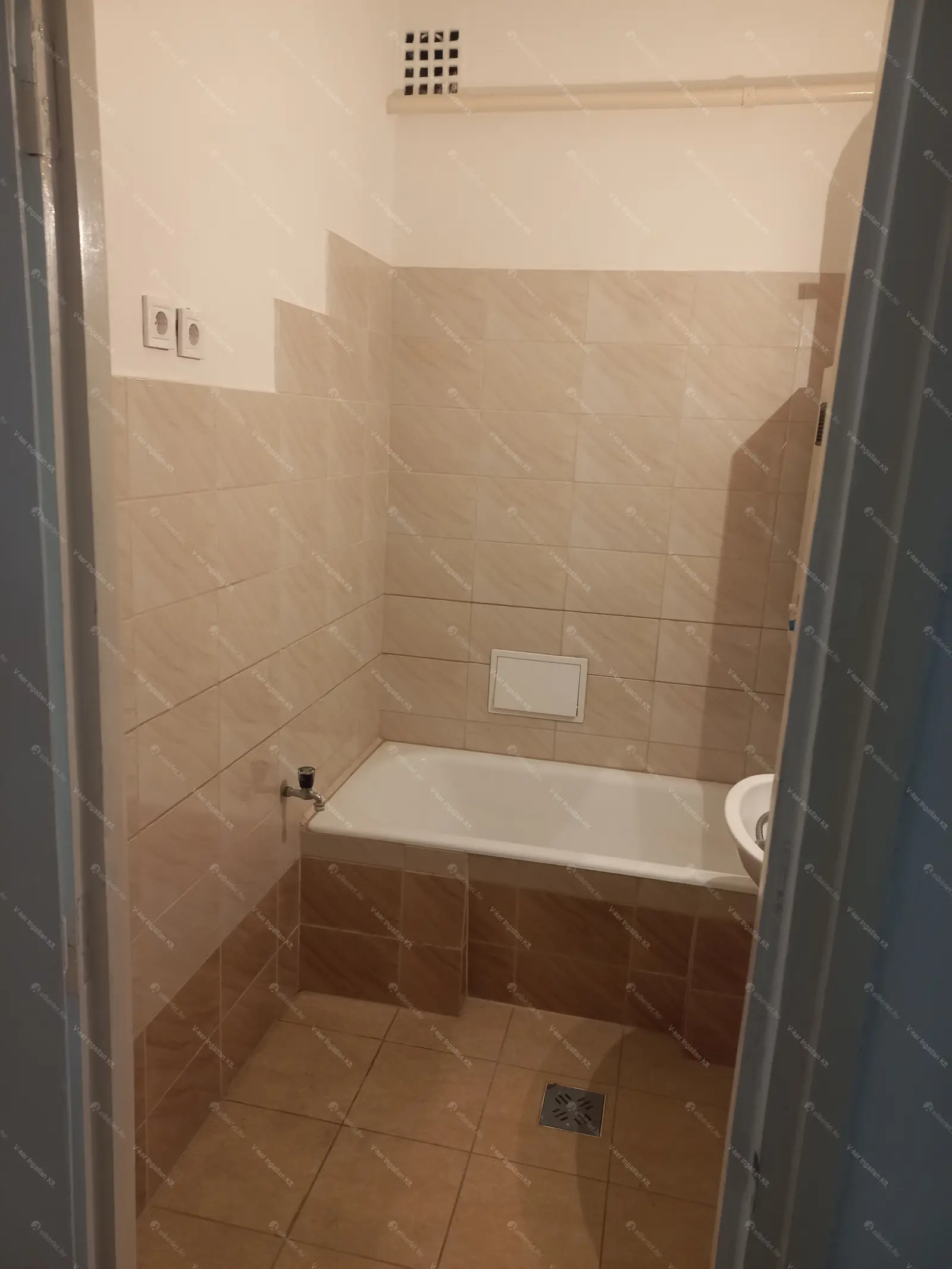 Kiadó albérlet 170000 Ft/hó áron: Budapest, XXI. kerület  Vénusz utca. Mérete: 33 nm, 1 szobás | Alberlet.hu - 6705967