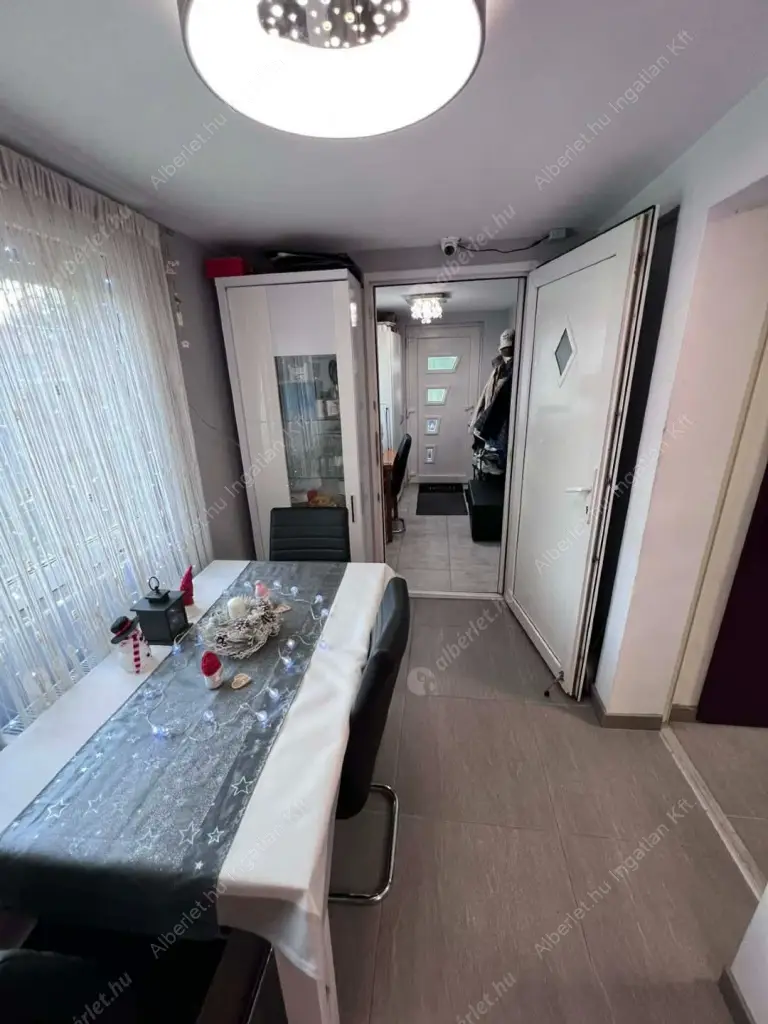 Kiadó albérlet 750000 Ft/hó áron: Budapest, XXII. kerület  Bartók Béla út. Mérete: 70 nm, 2 szobás | Alberlet.hu - 6638687